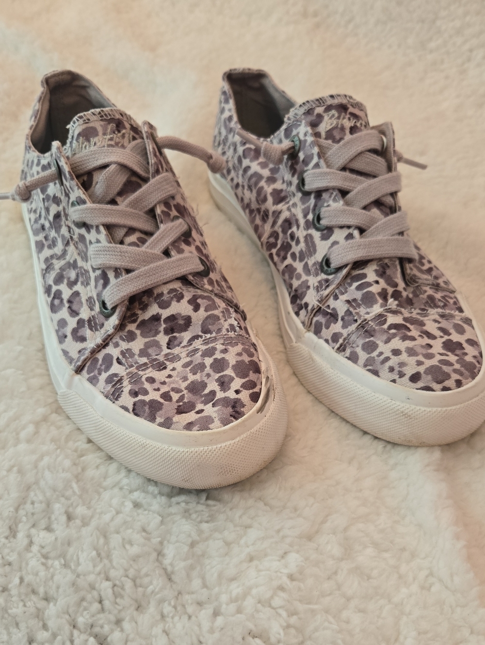 Blowfish Malibu Slip-on Gray Lilac Animal Print Sneakers